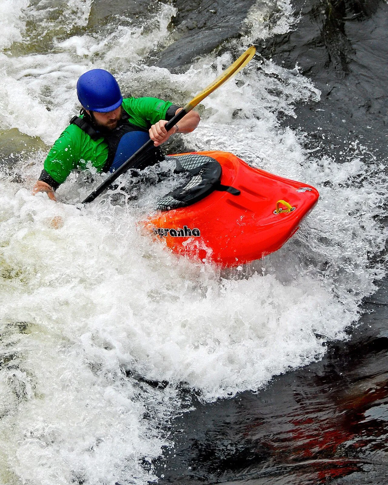 Kayak en eau douce près du désert d'Agafay